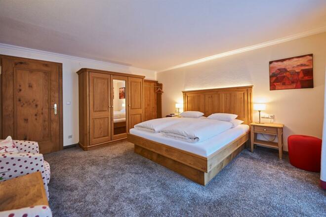 Edelweiss_12-2017_12