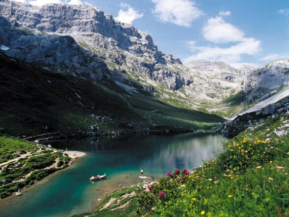 Blick auf den Partnunsee