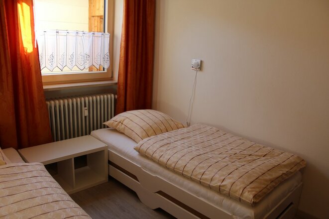 Schlafzimmer 2 mit zwei Einzelbetten