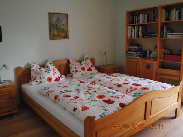 Helles Schlafzimmer