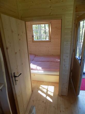Baumhaus Lönneberga innen - 2. Schlafzimmer