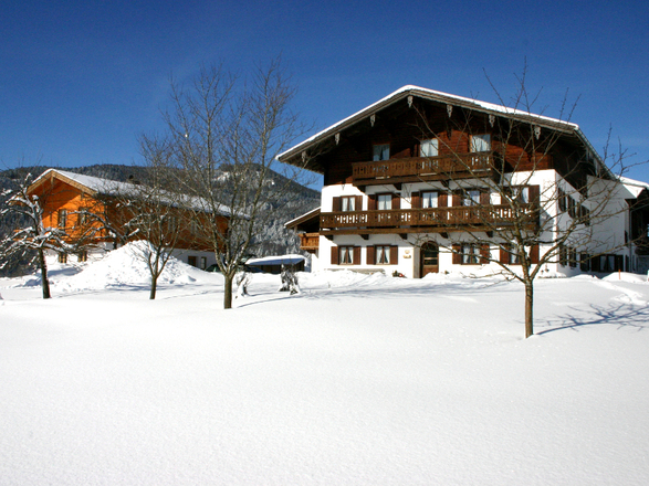 Hausansicht im Winter