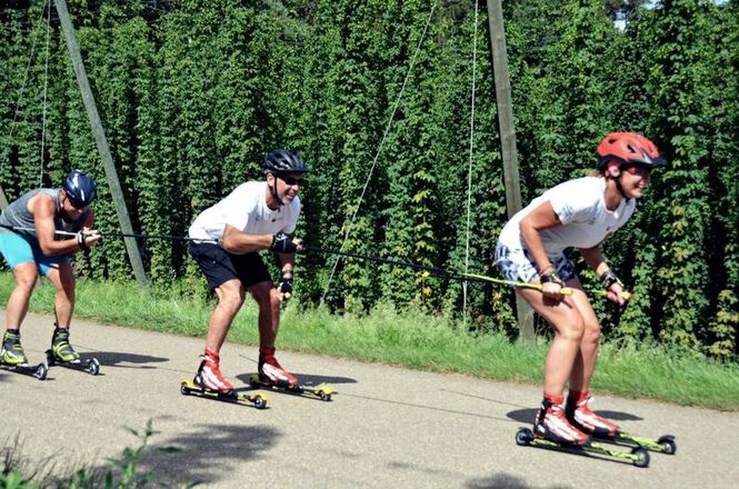 Rollskifahren ist ein Freizeiterlebnis