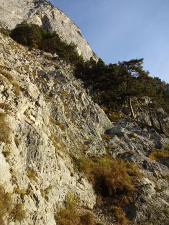 Ausgesetztes Aufstiegsgelände zum Einstieg