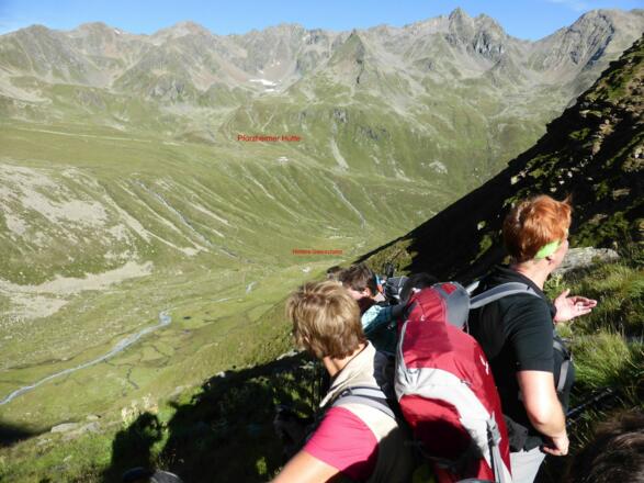Blick über die Gleirschalm zur Pforzheimer Hütte.