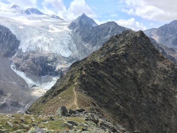 Gipfelgrat am Großen Trögler mit Blick zum Wilden Freiger