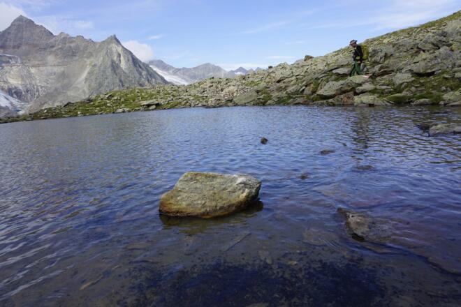 Bergsee auf dem Weg zur Sulzenauhütte