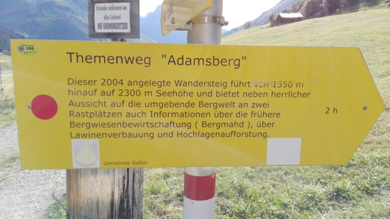 Infotafel zum Themenweg