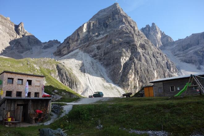 NFH Gschnitz Tribulaunhütte