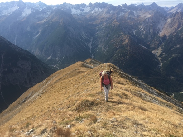 Rückblick vom Gipfel auf die Aufstiegsroute