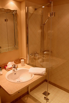 Bad im Zimmer Seebacherhaus