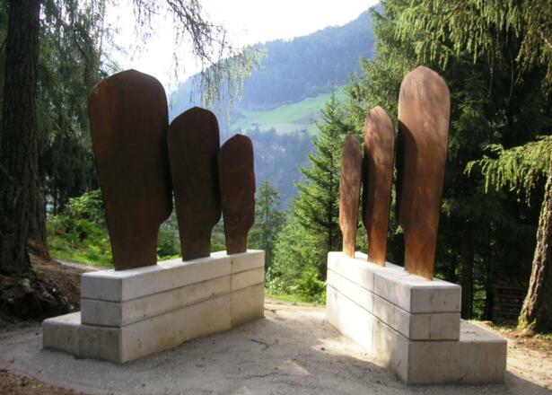 Franz Senn Weg Skulpturen Weggabelung