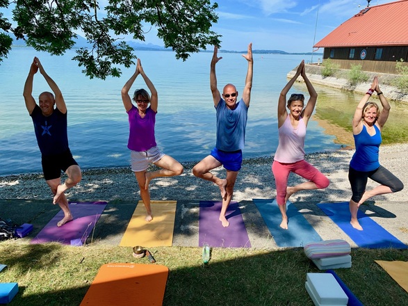 A_8_Yoga