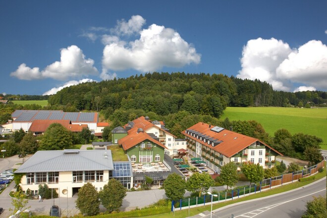 Best Western Premier Bayerischer Hof Miesbach - Hausansicht