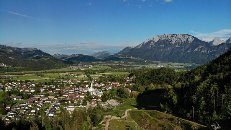 Oberaudorf mit Blick auf den Zahmen Kaiser