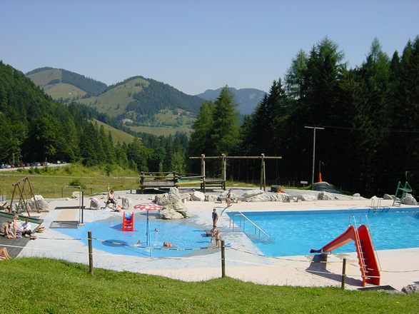 Swimmingpool Berggasthof Rosengasse I