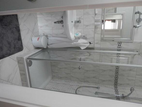 Badezimmeransicht Ferienwohnung Barhainski