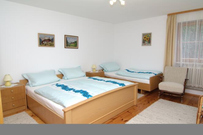 Dreibettzimmer