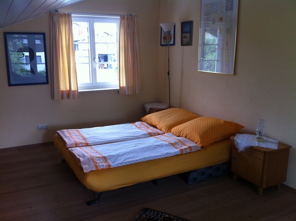 Schlafzimmer 2