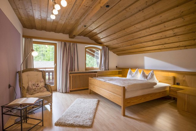 gemütliches Schlafzimmer in der 3-Zimmer-Ferienwohung