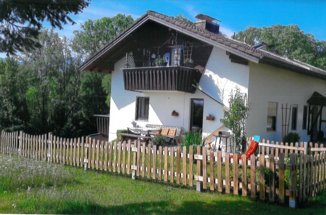 Hausansicht vom Garten Ferienwohnung Theiler