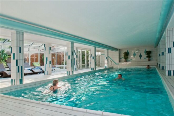 Farbinger Hof - Schwimmbad