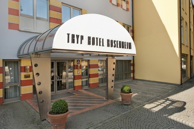 TRYP-Rosenheim - Außenansicht