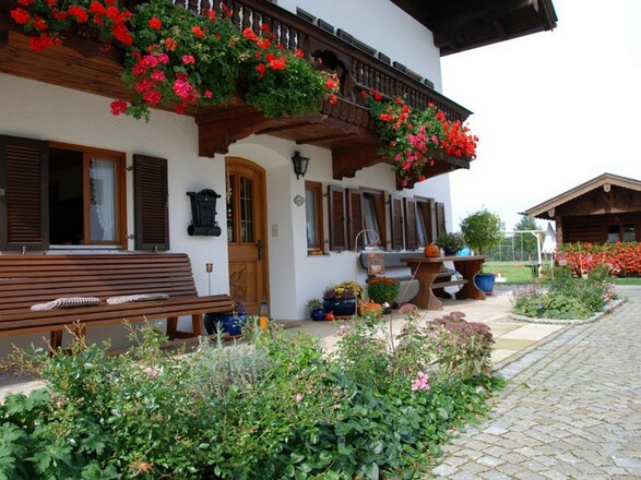 -Buchner Claudia- Haus