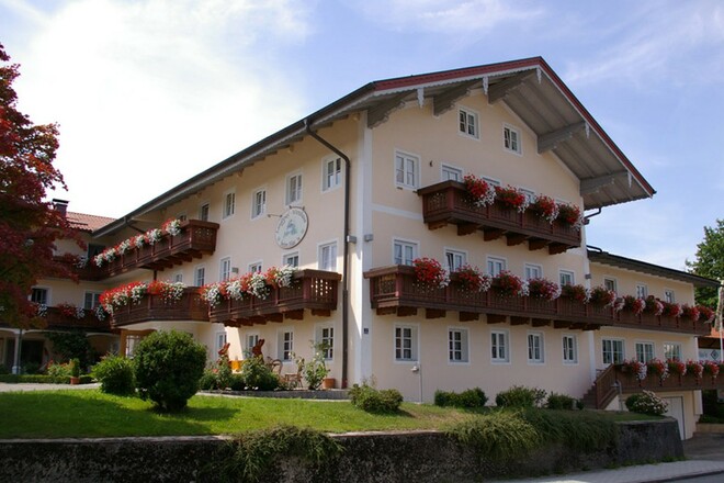 Landhotel &amp; Wirtshaus beim Has&#039;n - Hausansicht