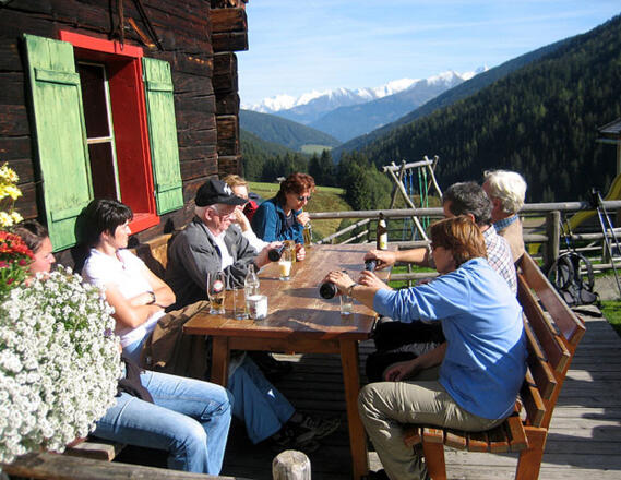Gemütliche Einkehr bei der Baumgarten Alm (1.402 m)