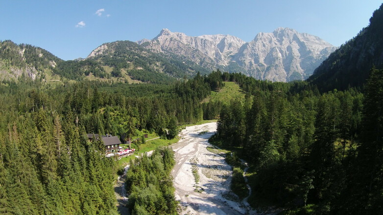 Straneggbach mit Almtalerhaus