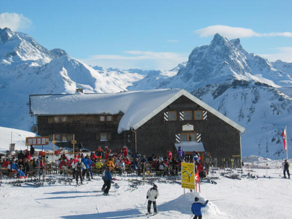 Uler Hütte im Winter von Norden