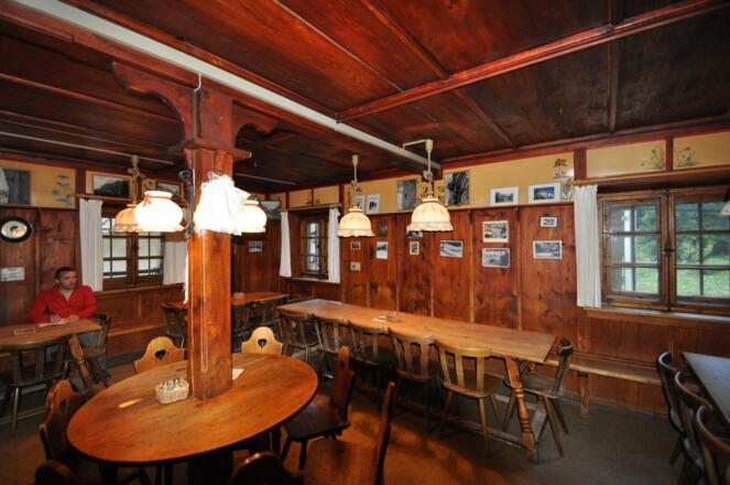 Die gemütliche Gaststube - hier wird fast täglich musiziert