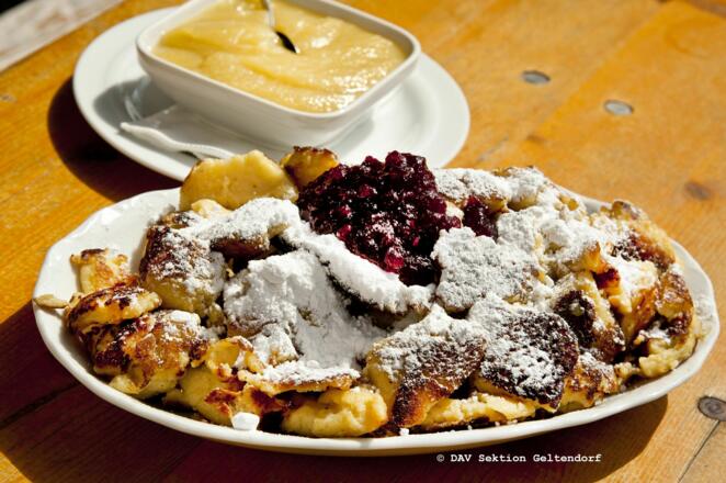 der berühmte Kaiserschmarrn unserer Hüttenwirtin