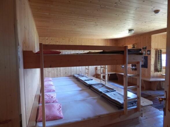 Liebevoll eingerichtete Lager