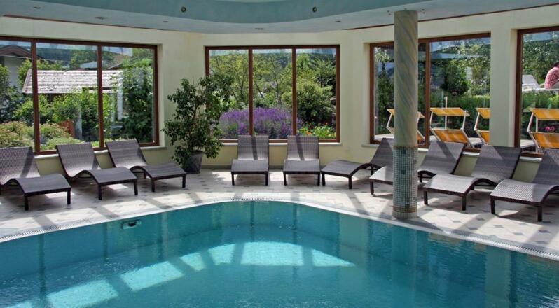 Relaxen im Wellnessbad