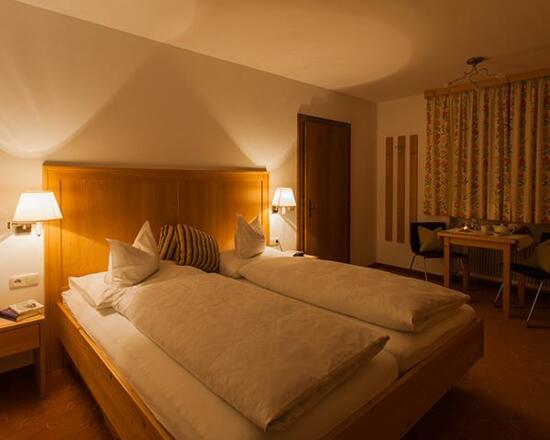 Doppelzimmer mit Balkon