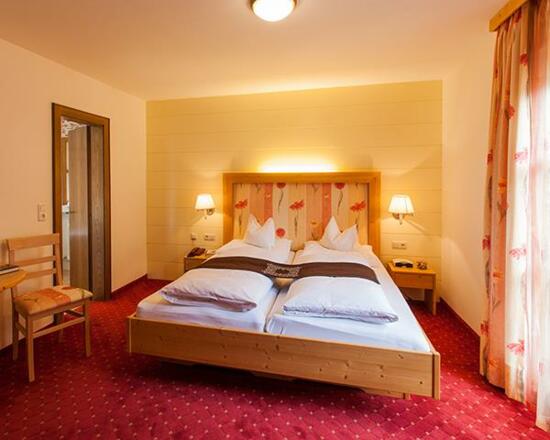 Doppelzimmer mit Balkon