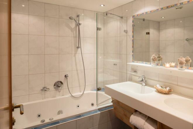 HAUS MELITTA Verwöhn DZ 10 Badezimmer