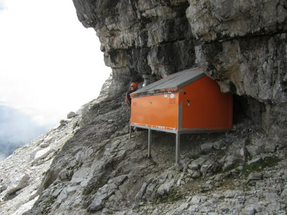 Biwakschachtel (2.380 m) in der Watzmann-Ostwand