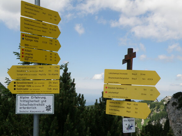 Wege 451, 451A, 4, E4