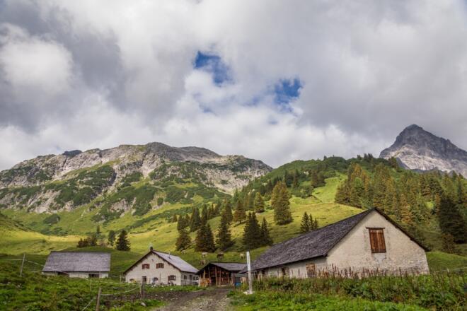 Blick auf Alpe Lün