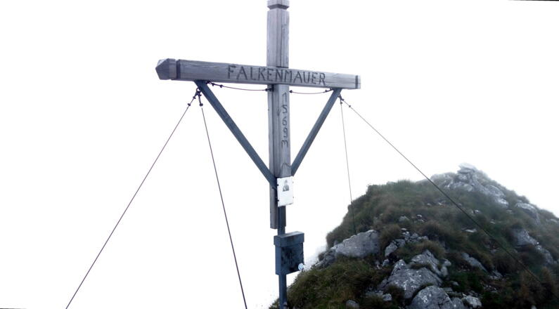 Kreuz Falkenmauer 1559m