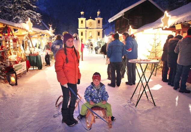 Rodeln Maria Kirchental - bei der Bergweihnacht