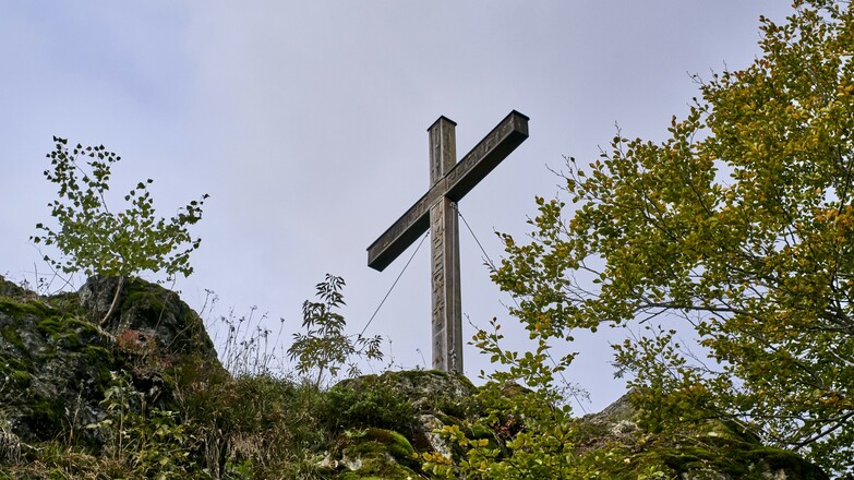 Wanderung zum Hennenkobel über Gläsernen Kreuzweg