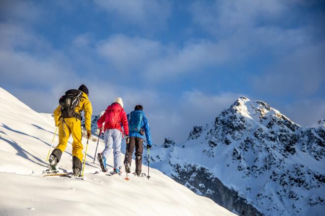 Von Partnun aus wirkt der Rotspitz mächtig.