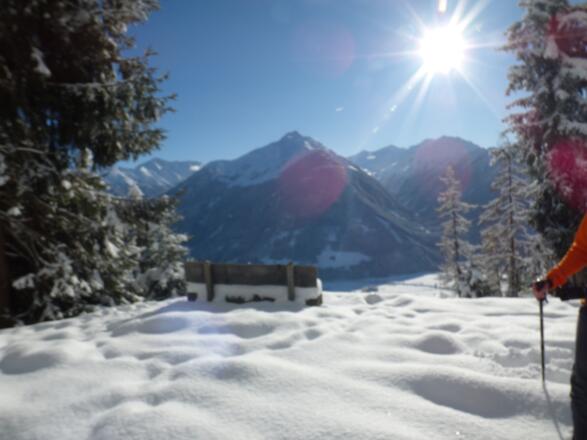 Gleich zu Beginn der Tour bietet sich ein perfekter Ausblick auf den Nationalpark Hohe Tauern