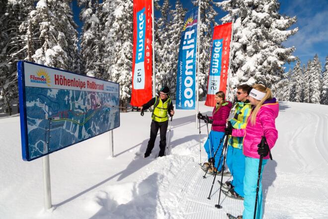 Schneeschuhwandern am Höhenwanderweg Roßbrand