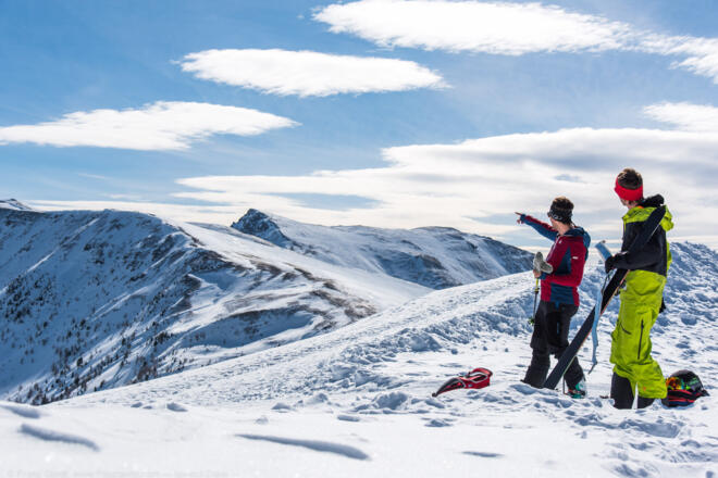 Auffellen mit Panoramablick zum Königstuhl