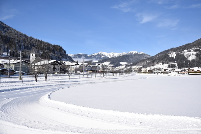 Pöttlerloipe mit Blick auf Eben